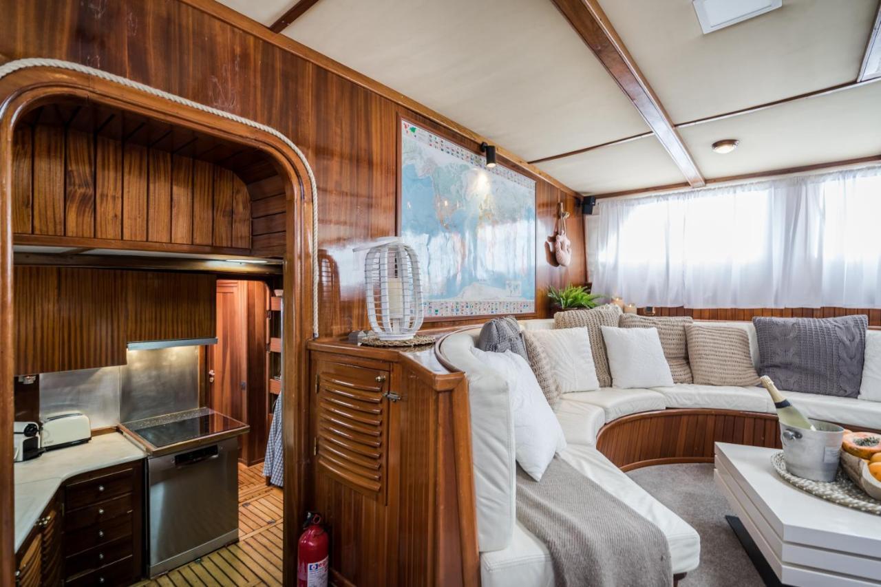 Spacious Yacht Hotel Barcelona City Center 5 Cabins ภายนอก รูปภาพ
